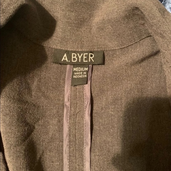 Blazer - Picture 3 of 3